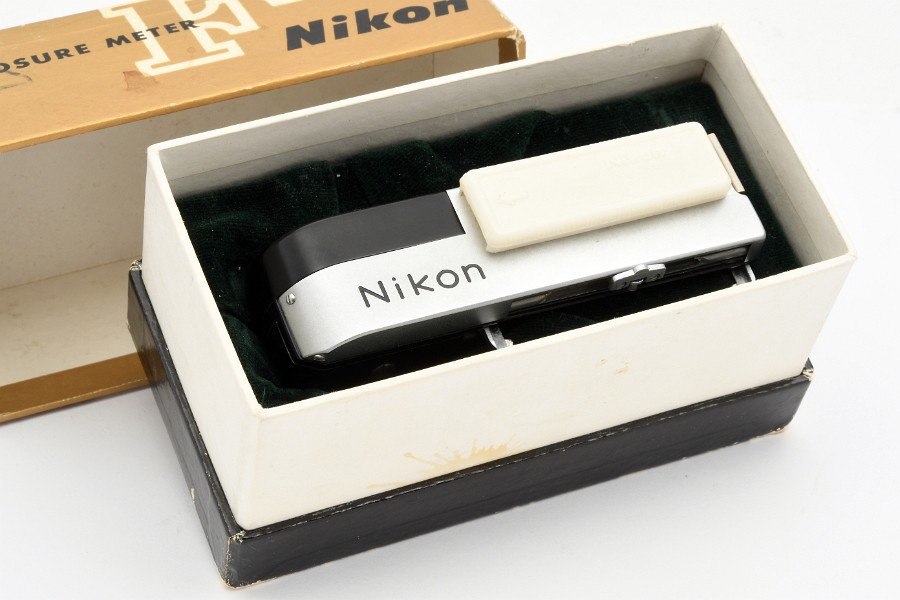 Copyright &copy; Richard de Stoutz 2023.