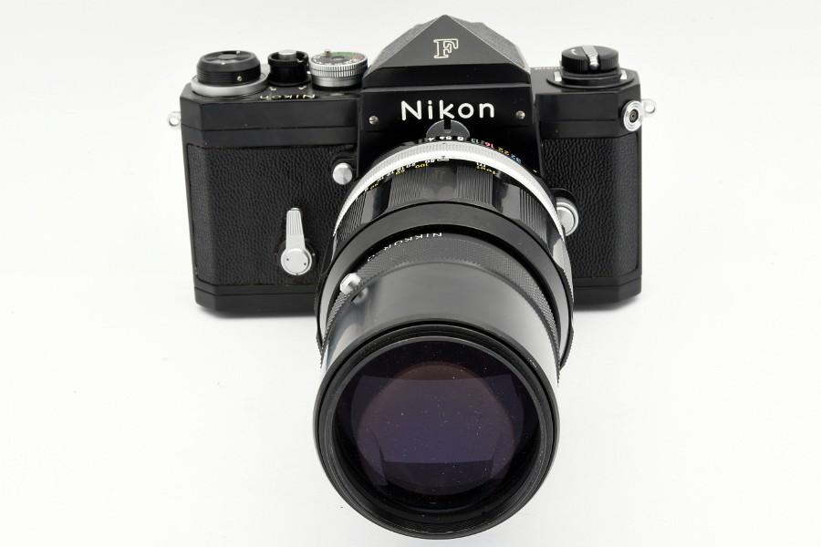 Copyright &copy; Richard de Stoutz 2021.