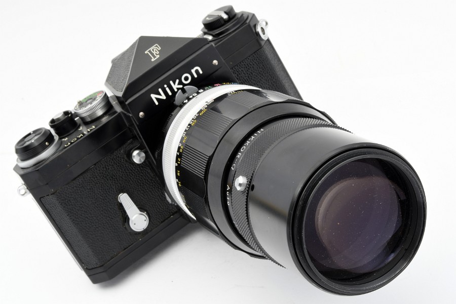 Copyright &copy; Richard de Stoutz 2021.