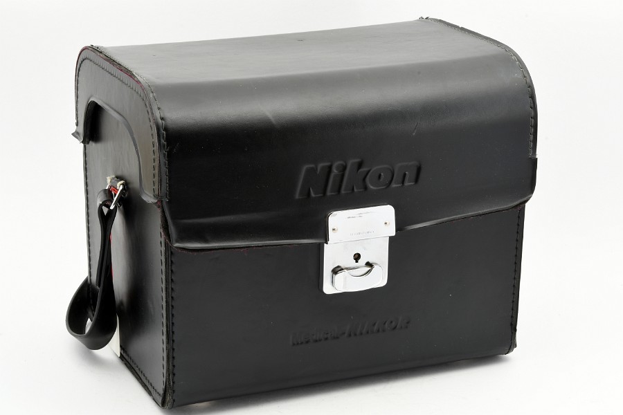 Copyright &copy; Richard de Stoutz 2021.