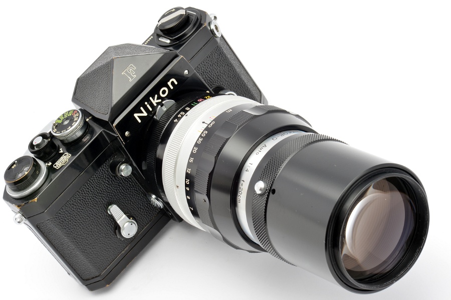 Copyright &copy; Richard de Stoutz 2012.