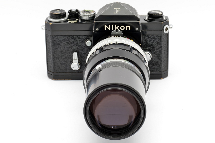 Copyright &copy; Richard de Stoutz 2012.