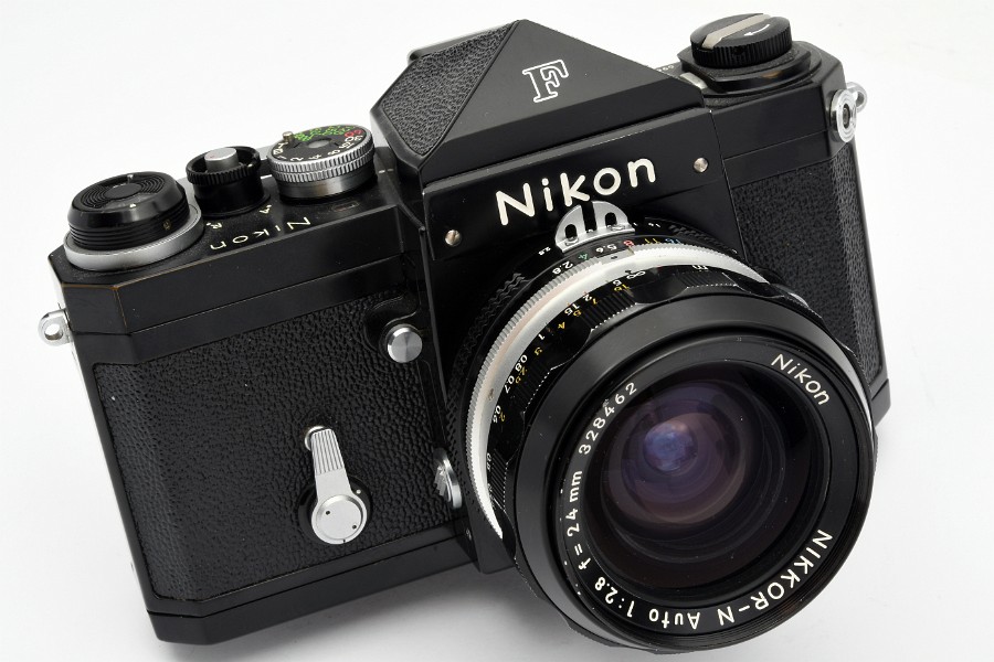 Copyright &copy; Richard de Stoutz 2024.