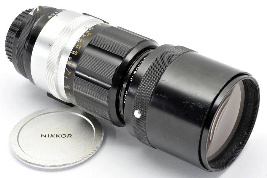 Copyright &copy; Richard de Stoutz 2010.