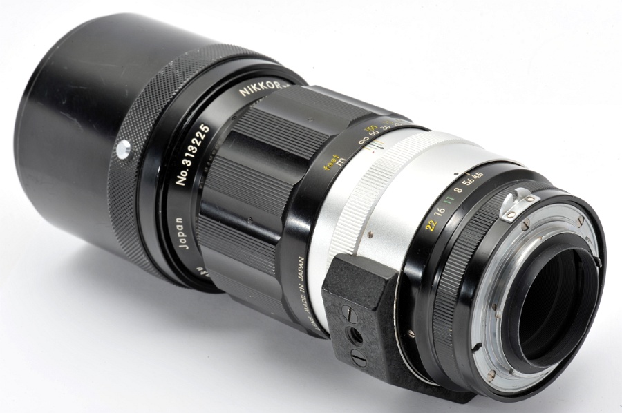 Copyright &copy; Richard de Stoutz 2010.