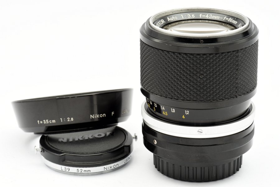 Copyright &copy; Richard de Stoutz 2014.