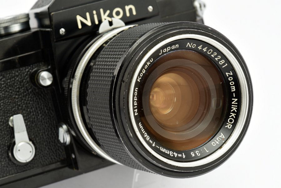 Copyright &copy; Richard de Stoutz 2015.