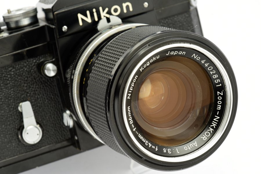 Copyright &copy; Richard de Stoutz 2015.