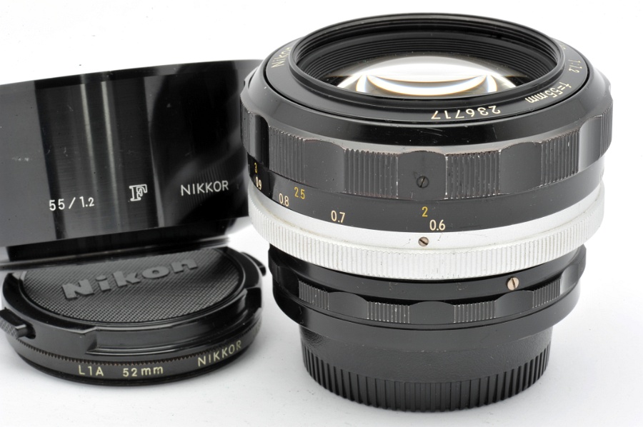 Copyright &copy; Richard de Stoutz 2012.