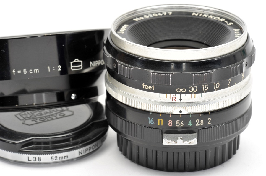 Copyright © Richard de Stoutz 2014.