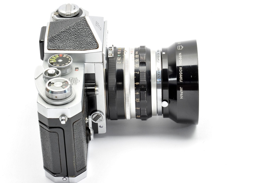 Copyright © Richard de Stoutz 2014.