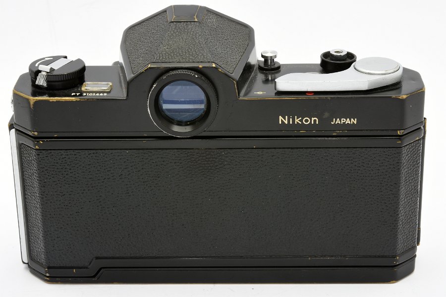 Copyright &copy; Richard de Stoutz 2018.