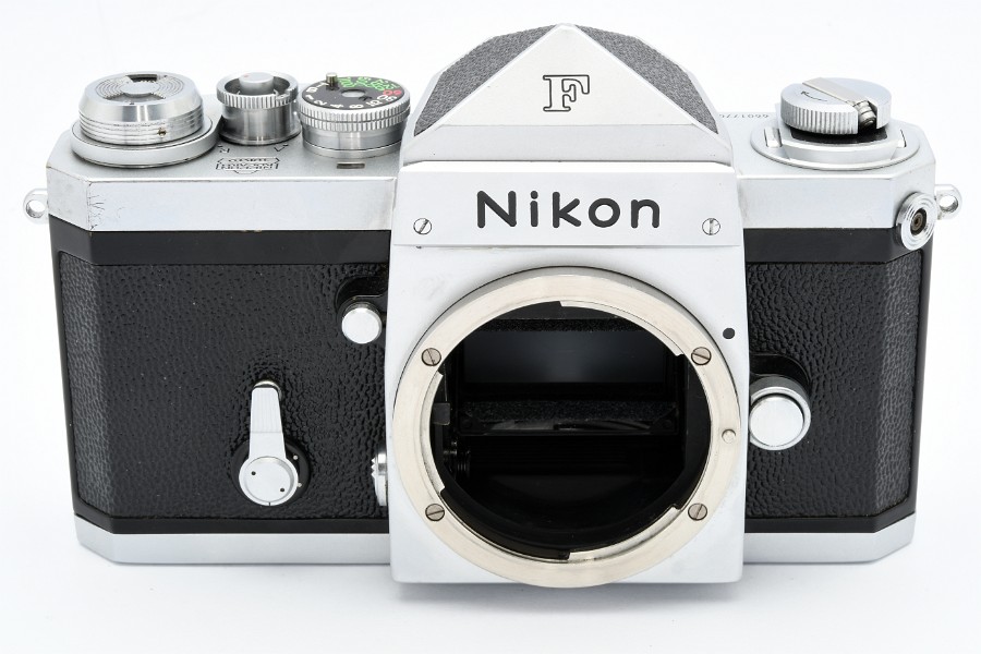 Copyright © Richard de Stoutz 2019.