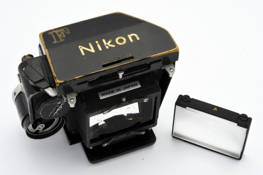 Copyright &copy; Richard de Stoutz 2019.