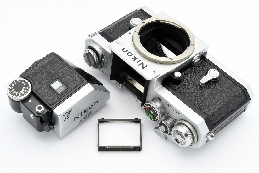 Copyright &copy; Richard de Stoutz 2019.