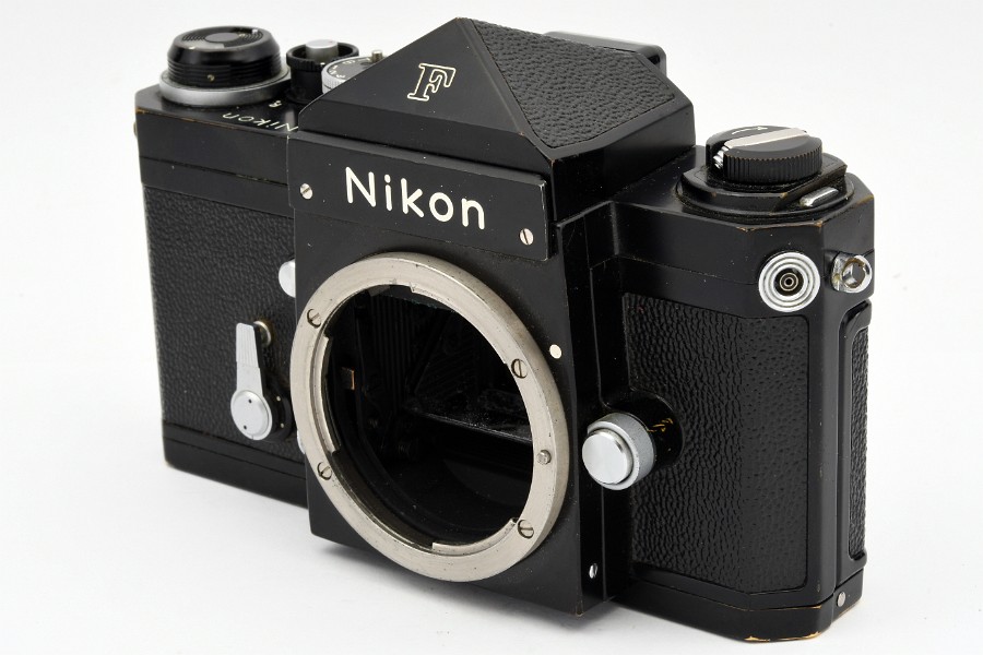 Copyright &copy; Richard de Stoutz 2023.