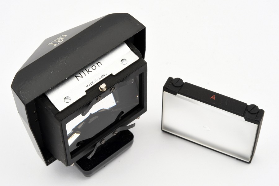 Copyright &copy; Richard de Stoutz 2023.