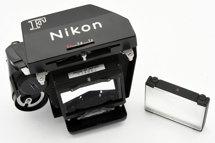 Copyright &copy; Richard de Stoutz 2022.