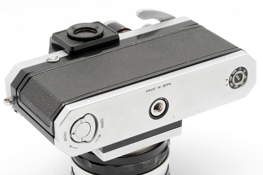 Copyright &copy; Richard de Stoutz 2012.